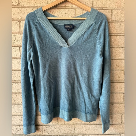 Pendleton | V Neck Lightweight Sweater | 100% Wool Blue - Picture 1 of 3